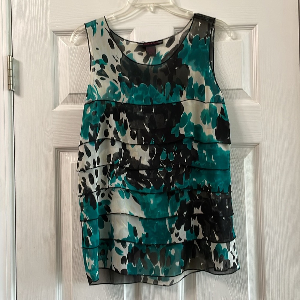 ❤️ 5/$25 - Jennifer & Grace blouse - Sz L